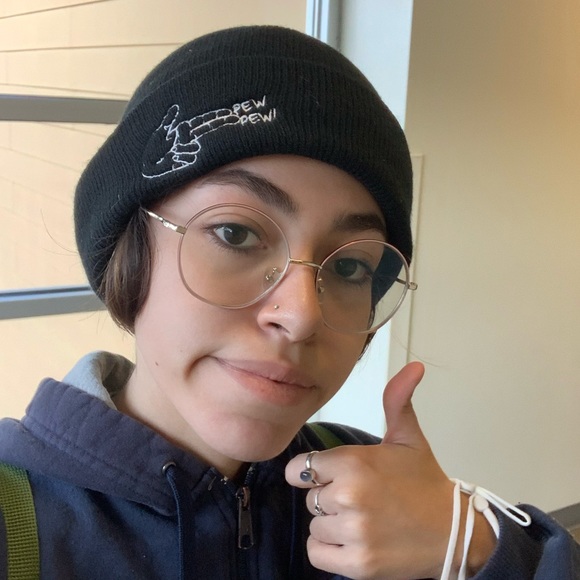 Meet your Posher, Yely - Picture 1 of 1